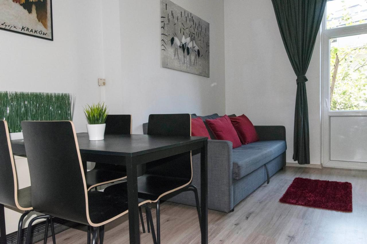 Old Cracow Apartment Mazowiecka 11 Krakow Exterior photo